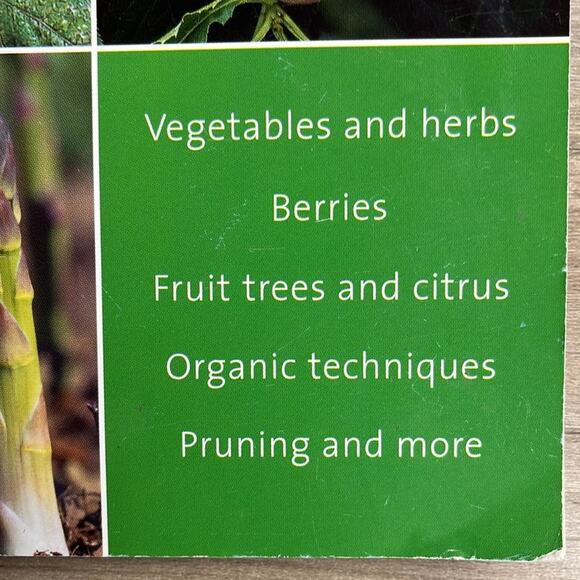 Edible Garden Sunset PB Book Gardening Vegetables Berries Fruit Trees More - Picture 2 of 6